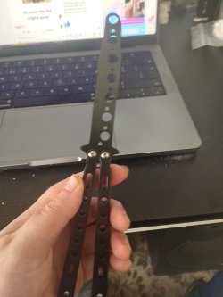 butterfly knife.jpg